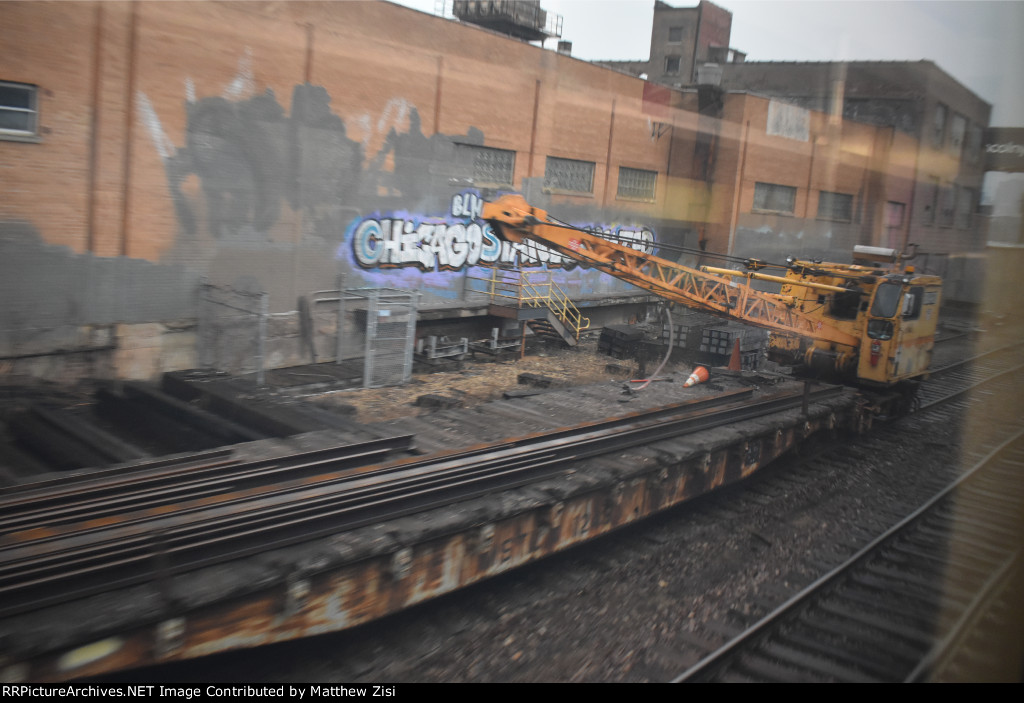 Metra Crane